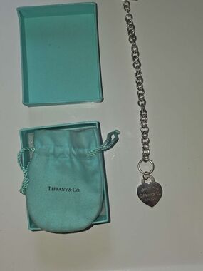 Tiffany & Co. Silver Heart Tag Bracelet with Tiffany Blue Pouch